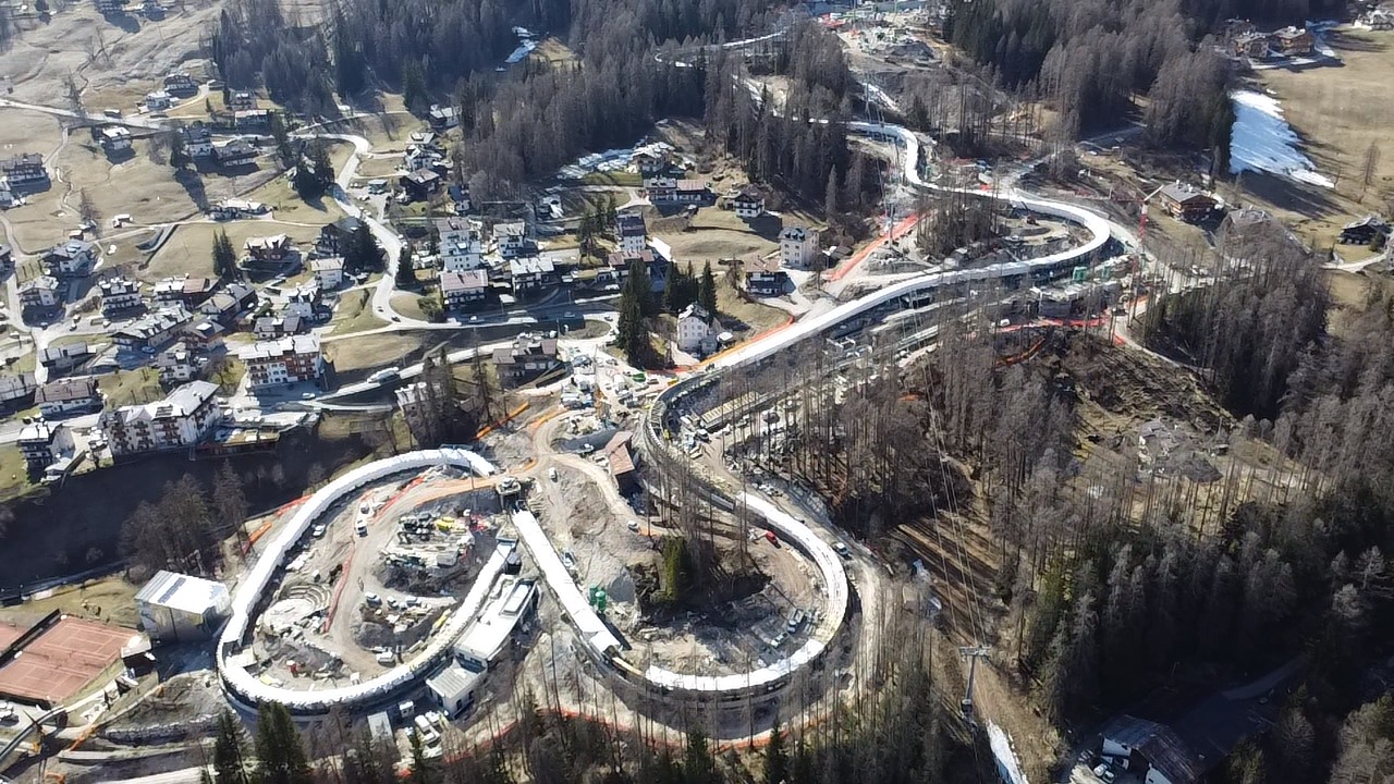 Homologation der Bobbahn Cortina für die Olympischen Winterspiele 2026
